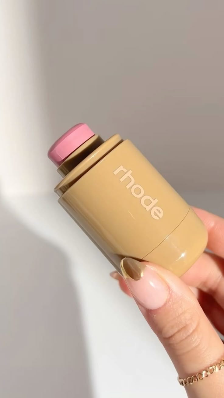 rhode pocket blush
